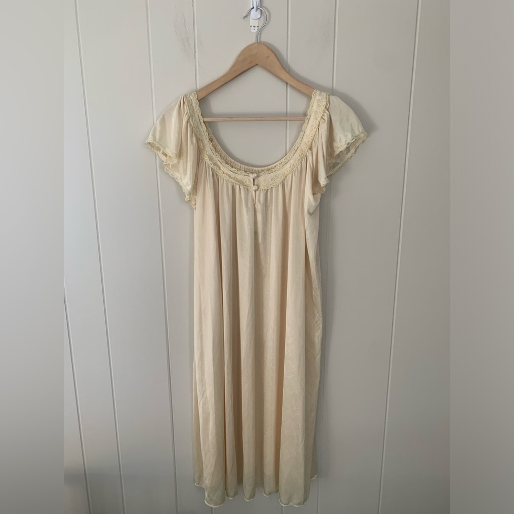 NWT Lati Fashion Vintage Nighty Dress Size Large